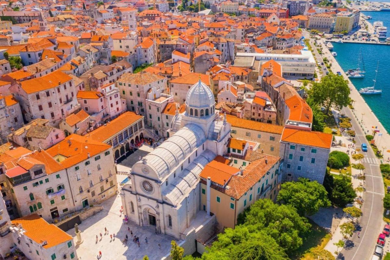 Urban Lights Hideaway - City Center Šibenik Екстериор снимка